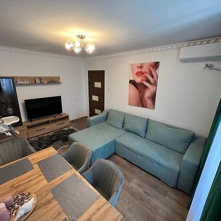 Lnb Aparthotel Traian Constanţa Esterno foto